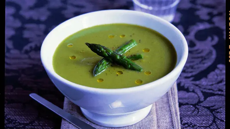 Klasická chřestová polévka