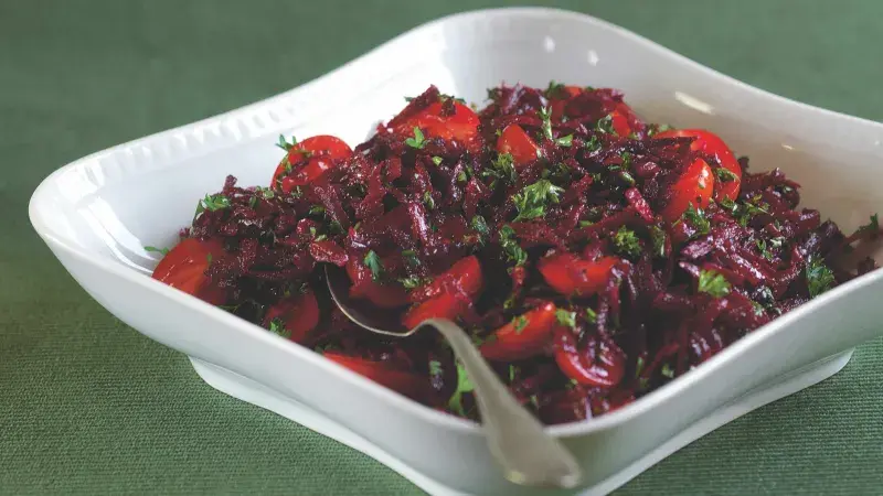 Salát z červené řepy