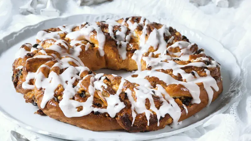 Věnec s meruňkami a marcipánem