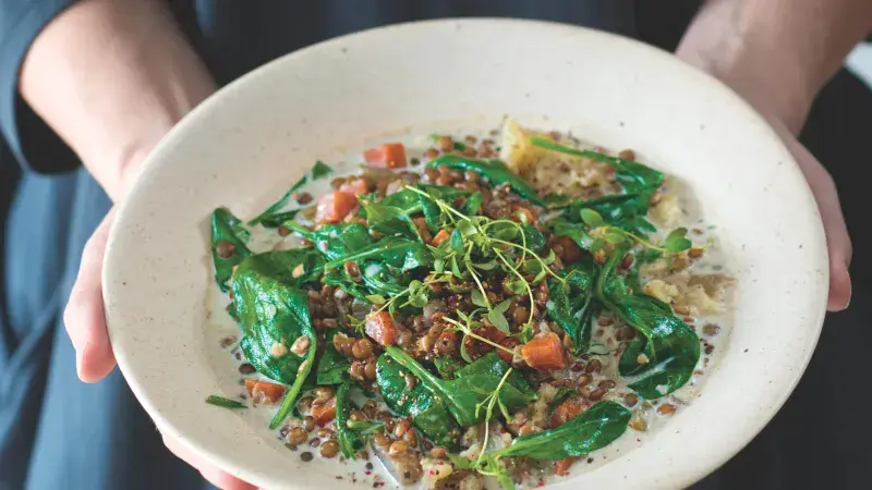 Smetanová čočka se špenátem