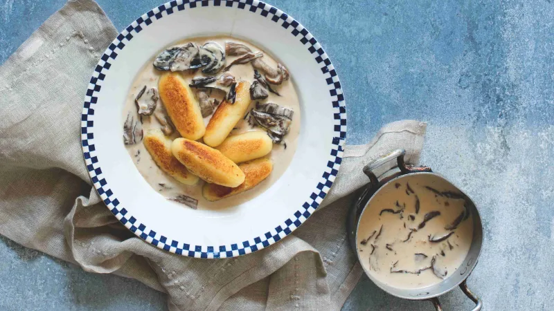 Smetanová houbová omáčka