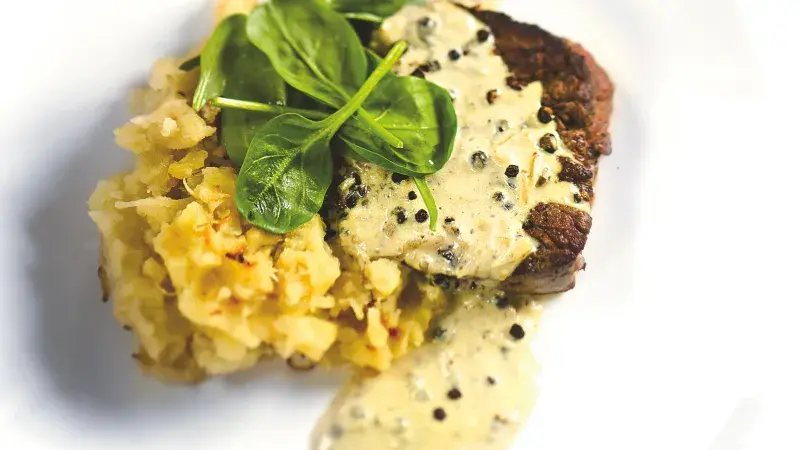 Steak s pepřovou omáčkou