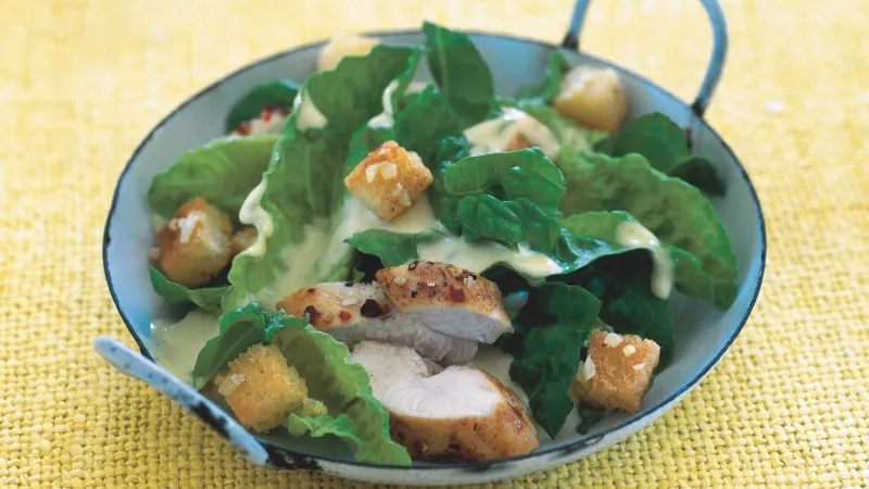 Salát Caesar s kuřecím masem