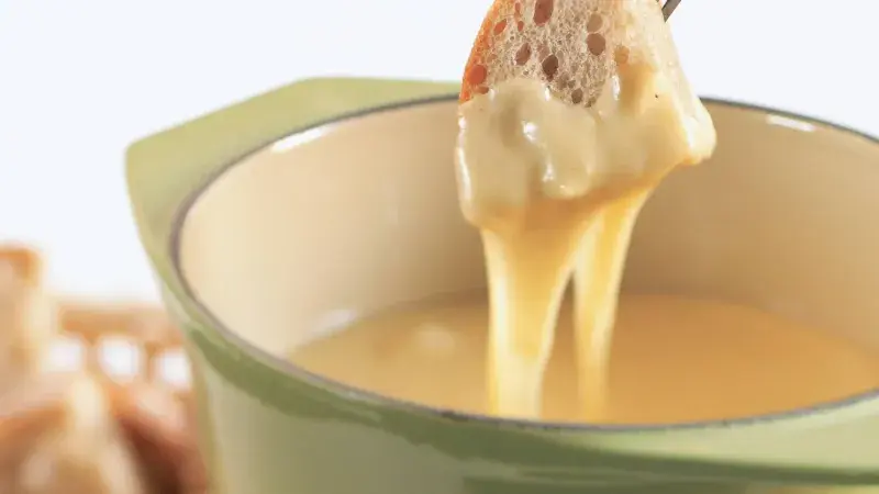 sýrová omáčka na fondue