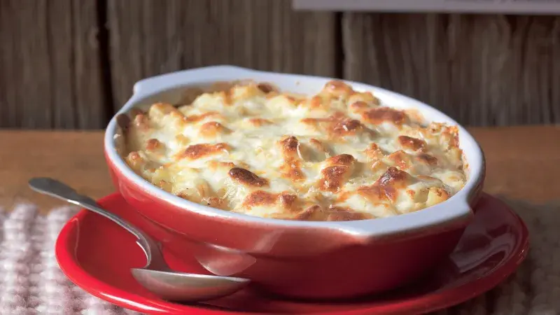 Tradiční tartiflette se sýrem reblochon