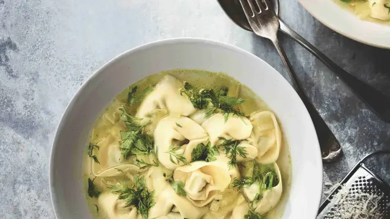 Tortellini ve vývaru s pórkem