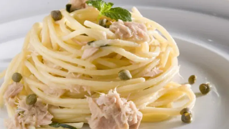 Barilla Spaghetti s kapary, tuňákem a mátou