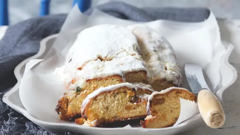 Tvarohová štóla s brusinkami