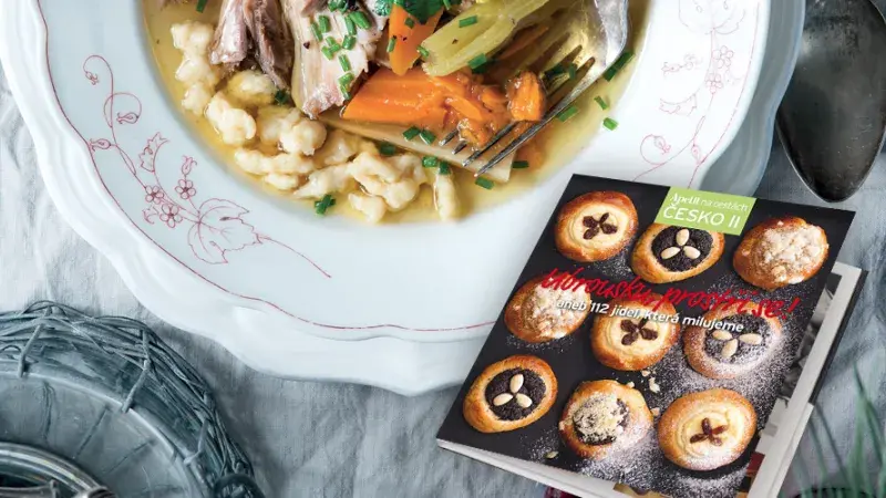 Ubrousku, prostři se!