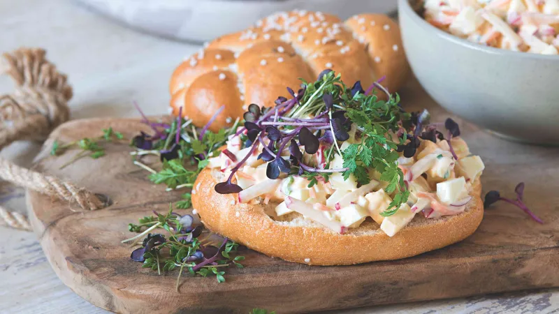 Vajíčkový salát s ředkvičkami