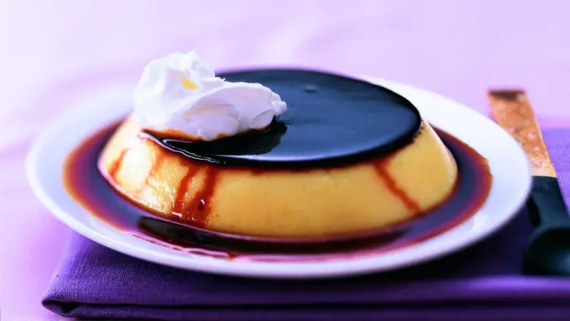 Vanilkové dortíky s karamelem