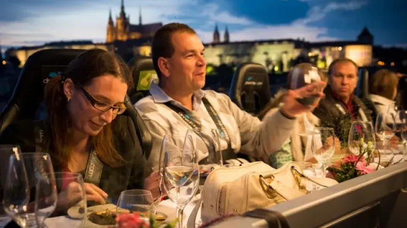 Večeře v oblacích 