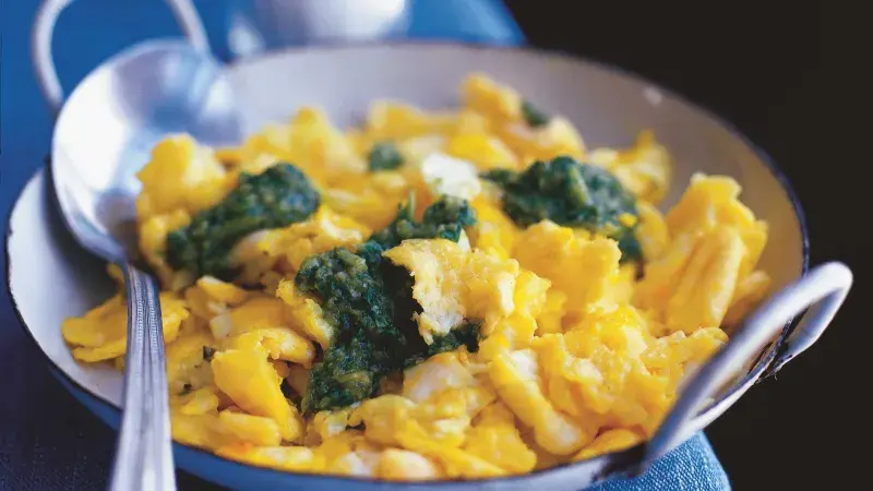 Míchaná vajíčka s pestem