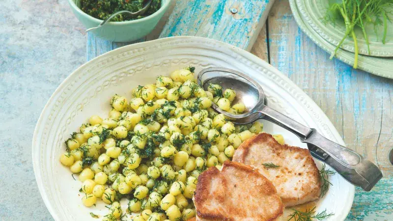 Vepřové medailonky s koprovým pestem a minignocchi