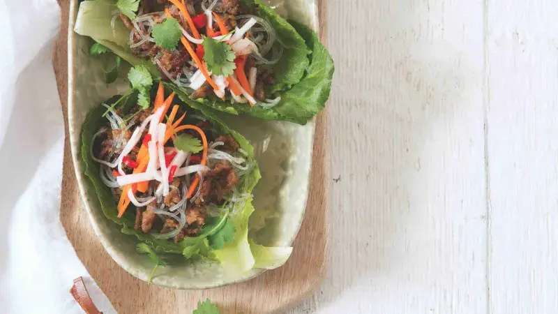 Vietnamské vepřové v salátu