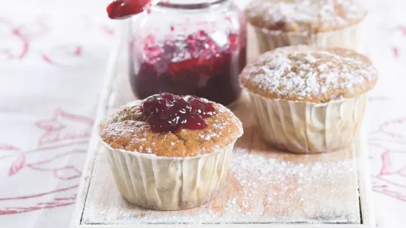 Muffiny s višňovou zavařeninou