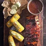 Tex-mex vepřová žebírka s grilovanou kukuřicí