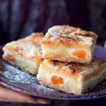 Sypaný koláč s tvarohem