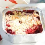 Zapečené maliny s mandlovou drobenkou