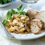 Korunovační kuřecí salát