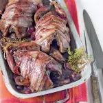 Divoká kachna plněná hroznovým vínem