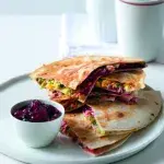 Krůtí quesadillas s brusinkami Krůtí quesadillas s brusinkami