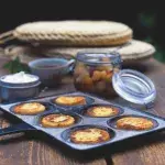 Bramborové koláčky s hruškovým čatní