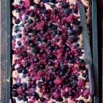 Šlehačková bublanina s lesním ovocem Šlehačková bublanina s lesním ovocem