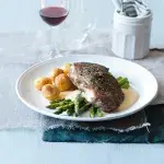 Steak s chřestem a holandskou omáčkou