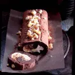 Čokoládová roláda s banány Čokoládová roláda s banány