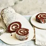 Kakaová roláda se šlehačkou