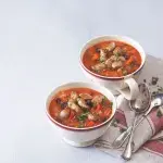 Fazolová polévka s klobáskami