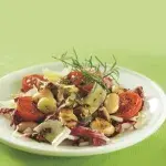 Fazolový salát s opečenými rajčaty