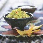 Guacamole se zakysanou smetanou Guacamole se zakysanou smetanou