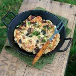 Houbovo celerové bramboráky se slaninou