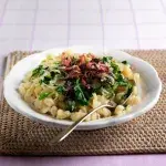 Kedlubnové zelí s haluškami a uzeným masem