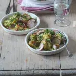 Bramborový salát s křenem a ředkvičkami