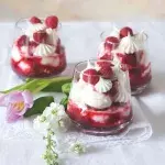 Malinový Eton mess