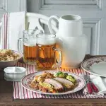 Pečený vepřový bůček s žemlovou nádivkou