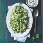 Křupavé placky & pesto z máty Křupavé placky & pesto z máty