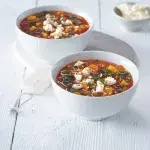 Minestrone s kroupami a uzenou paprikou Minestrone s kroupami a uzenou paprikou