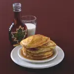 Palačinky s javorovým sirupem