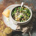 Pohanka se žampiony a polníčkem