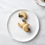 Linecké půlměsíčky s mandlovou nádivkou podle Ivety Fabešové