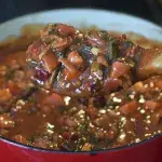 Dušené hovězí s fazolemi a paprikami