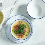 Bramborová polévka s kapustou a slaninou