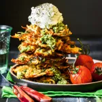 Bramborové placičky s kopřivovým pestem