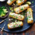 Elotes (mexická grilovaná kukuřice)