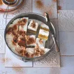 Jablečné řezy se šlehačkou