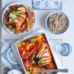 Pečená zelenina s kuřetem a quinoou